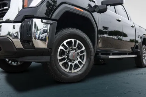 More photos of 2025 GMC Sierra 2500 HD SLT at Covert Buick GMC, TX