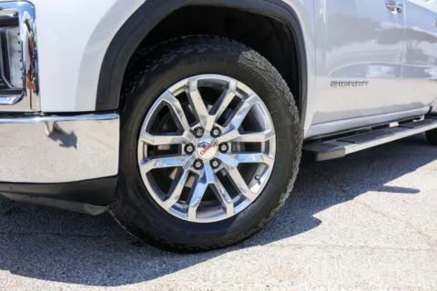 More photos of 2021 GMC Sierra 1500 SLT at Covert Buick GMC, TX