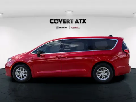 More photos of 2025 Chrysler Pacifica Select at Covert Buick GMC, TX