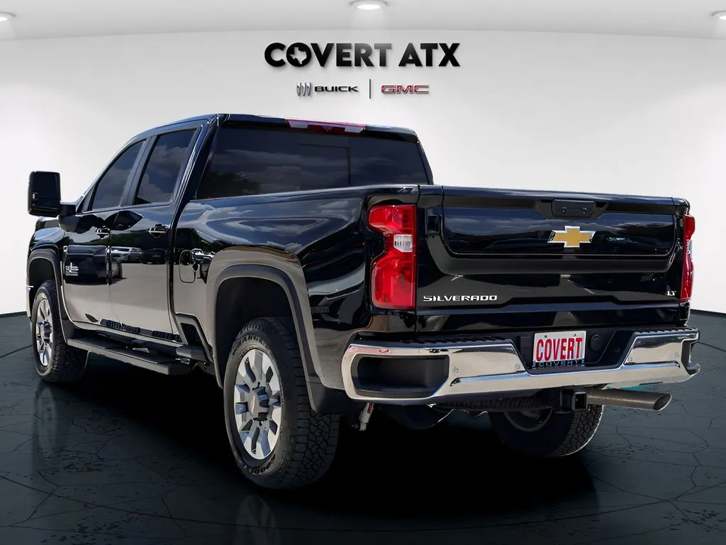 Chevrolet Silverado photo 6