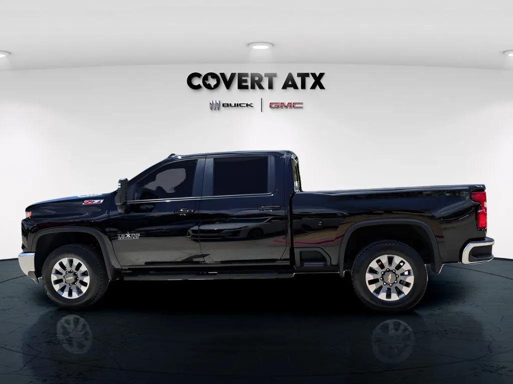 Chevrolet Silverado photo 5