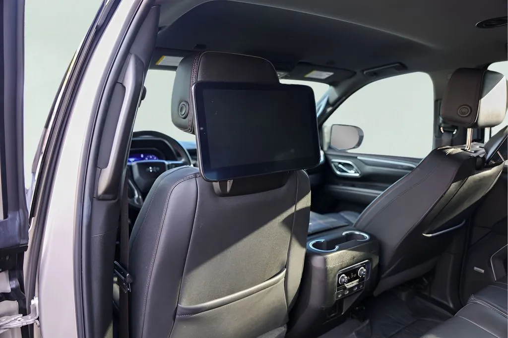 Chevrolet Tahoe photo 29