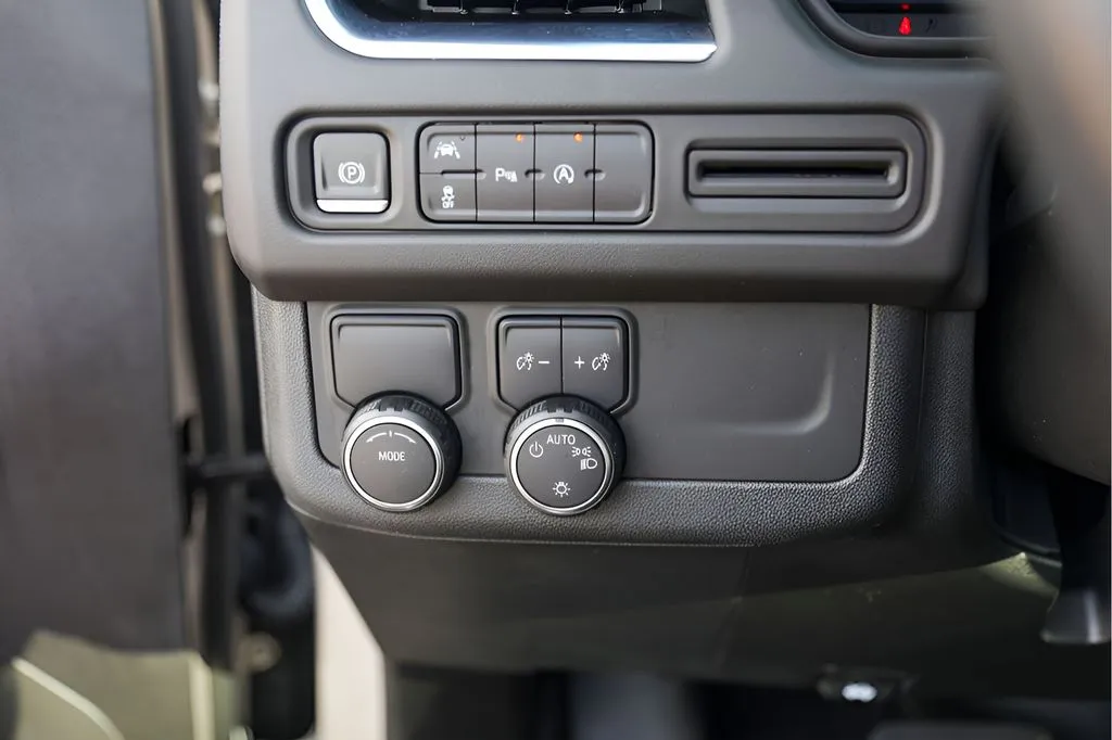 Chevrolet Tahoe photo 18