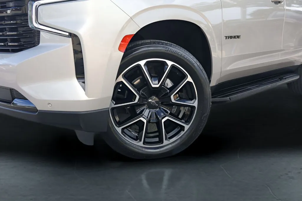 Chevrolet Tahoe photo 4