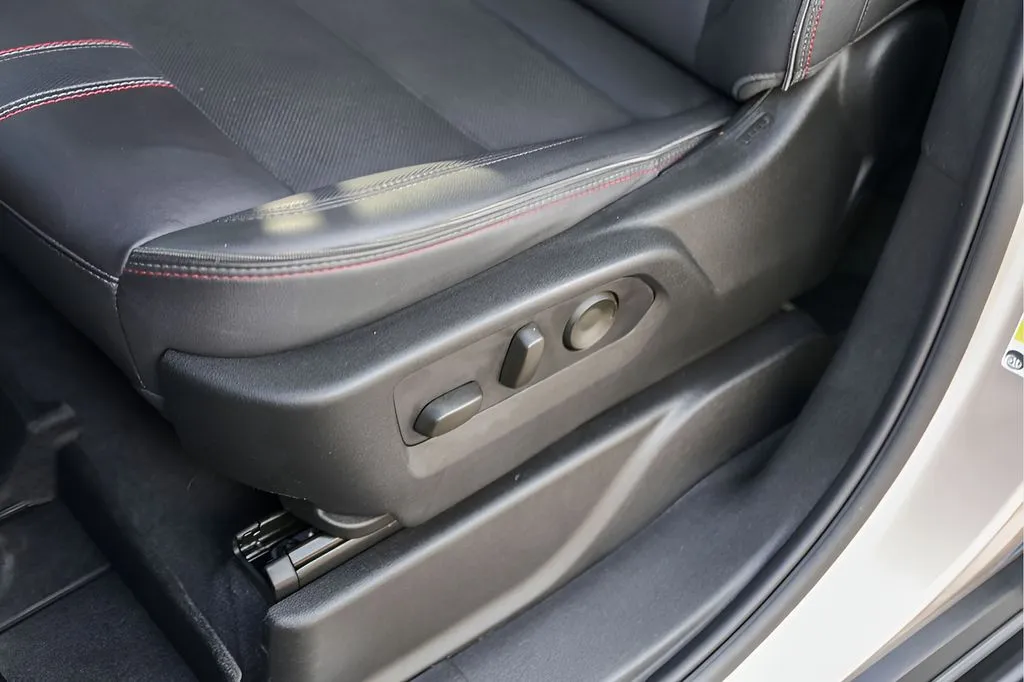 Chevrolet Tahoe photo 11