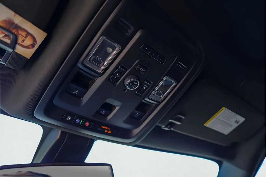 GMC Yukon photo 23