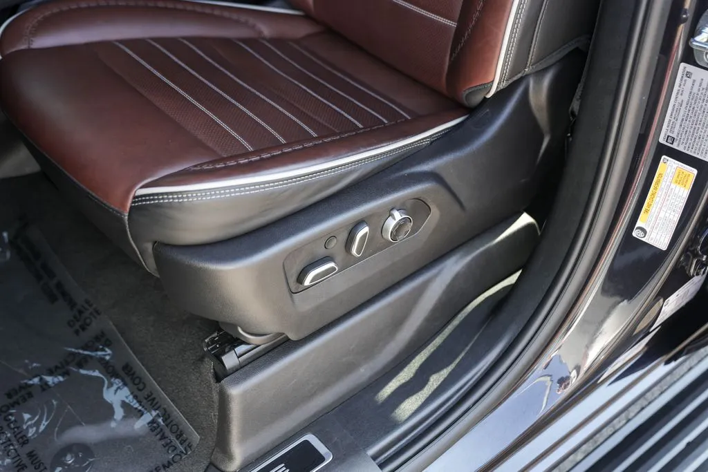 GMC Sierra photo 11