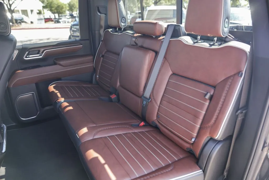 GMC Sierra photo 27
