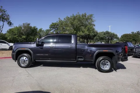 More photos of 2025 GMC Sierra 3500 HD Denali Ultimate at Covert Buick GMC, TX