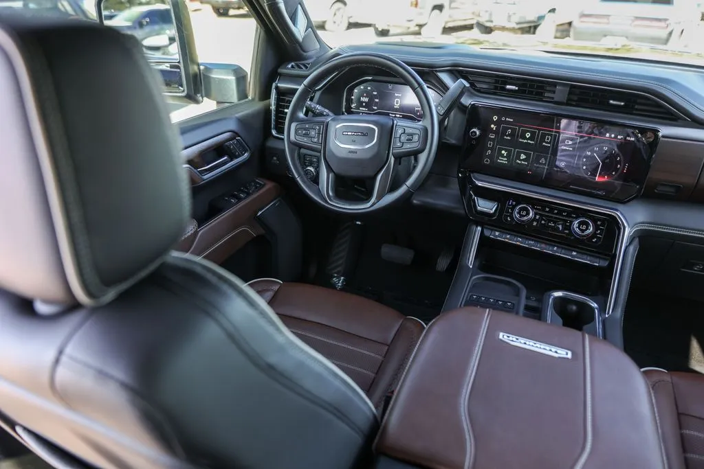 GMC Sierra photo 29