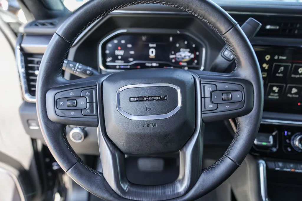 GMC Sierra photo 15