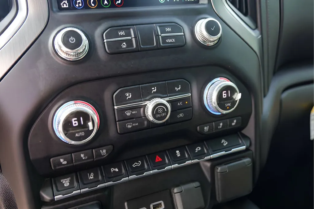 GMC Sierra photo 20