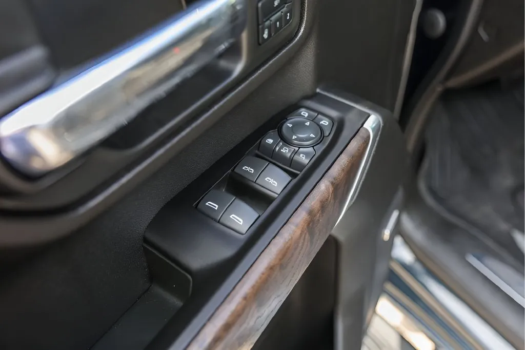 GMC Sierra photo 24
