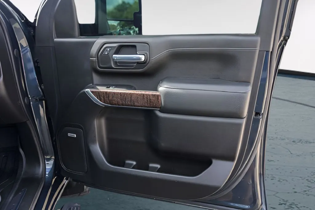 GMC Sierra photo 30