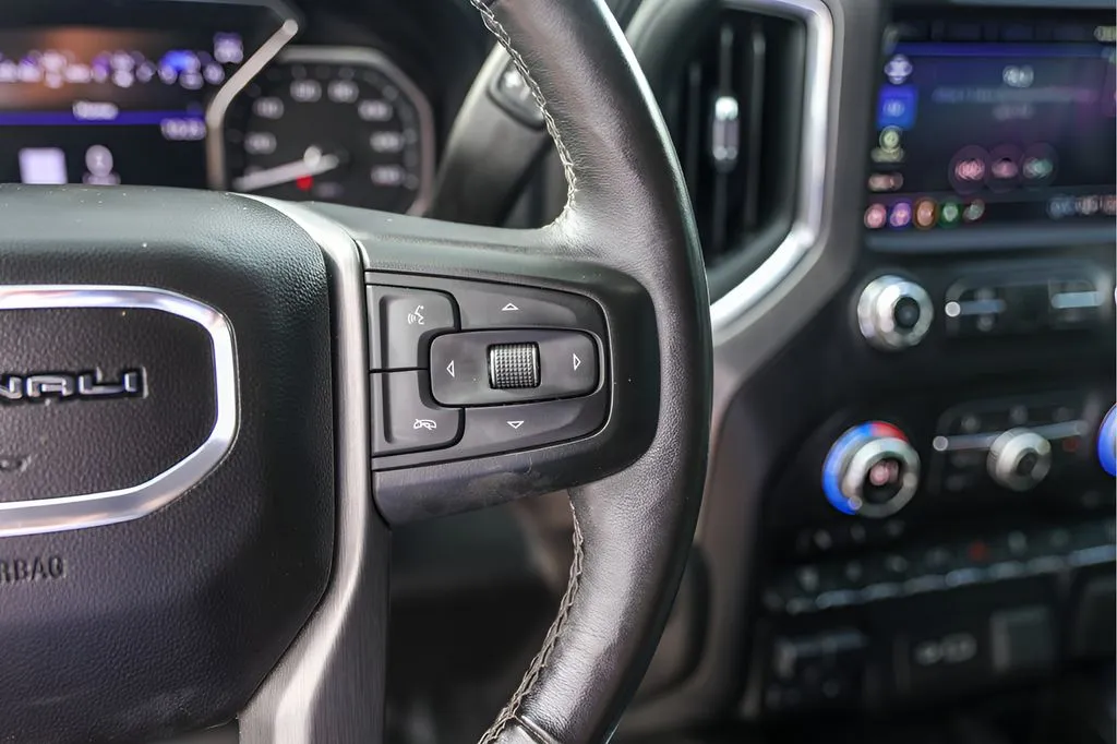 GMC Sierra photo 14
