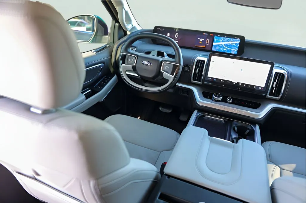 Ford Expedition photo 27