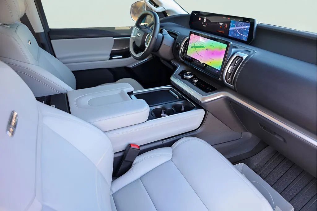 Ford Expedition photo 30