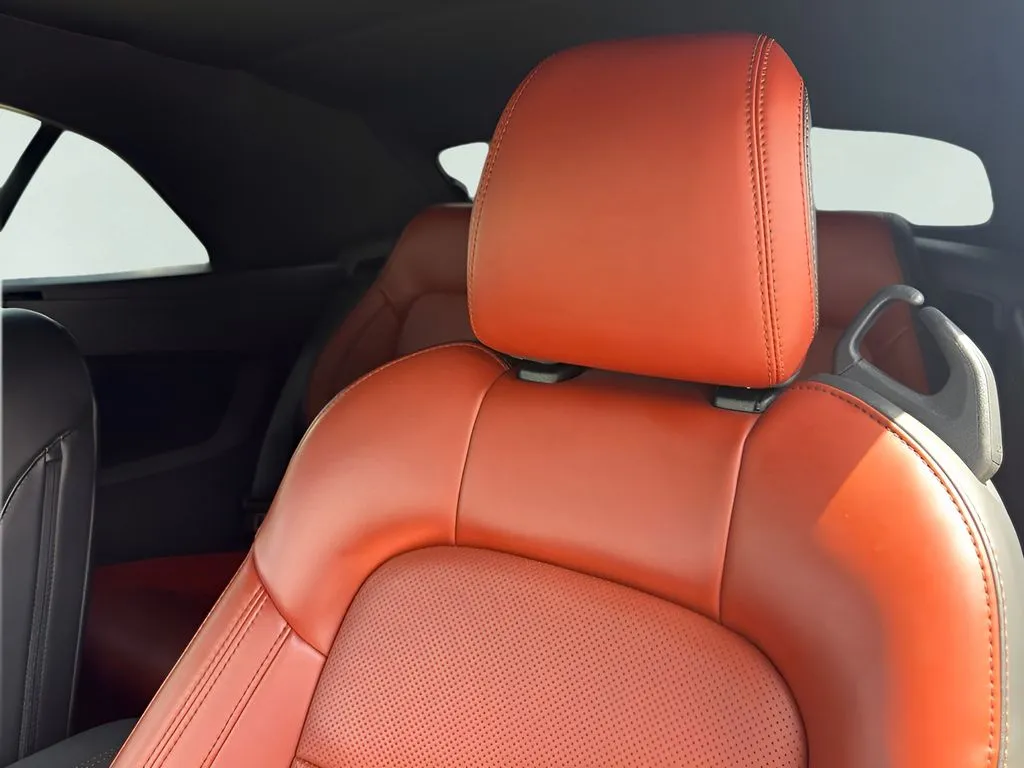 Ford Mustang photo 12