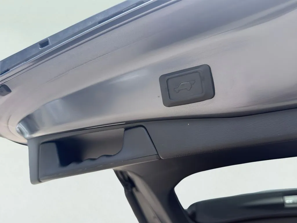 Toyota RAV4 photo 9