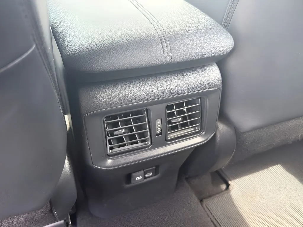 Toyota RAV4 photo 24