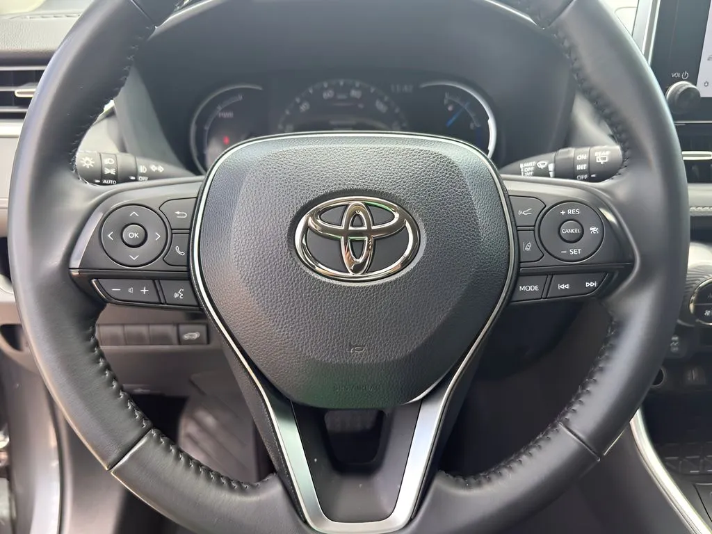 Toyota RAV4 photo 18