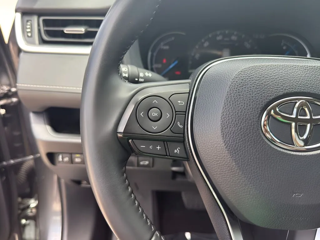 Toyota RAV4 photo 19