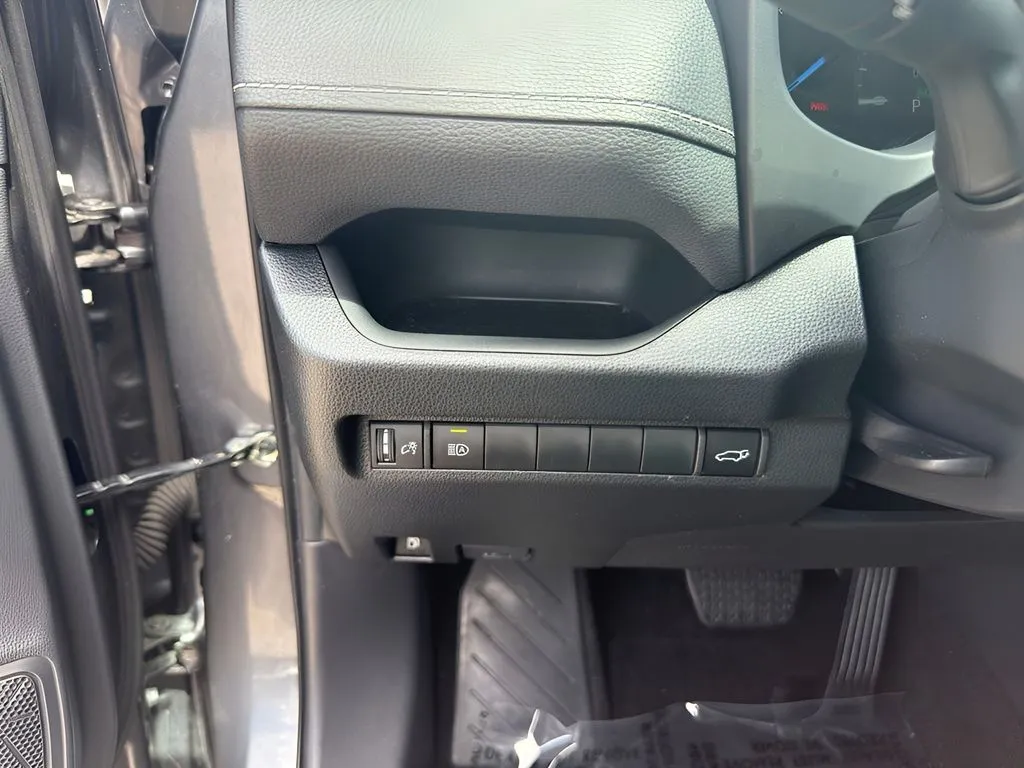 Toyota RAV4 photo 22