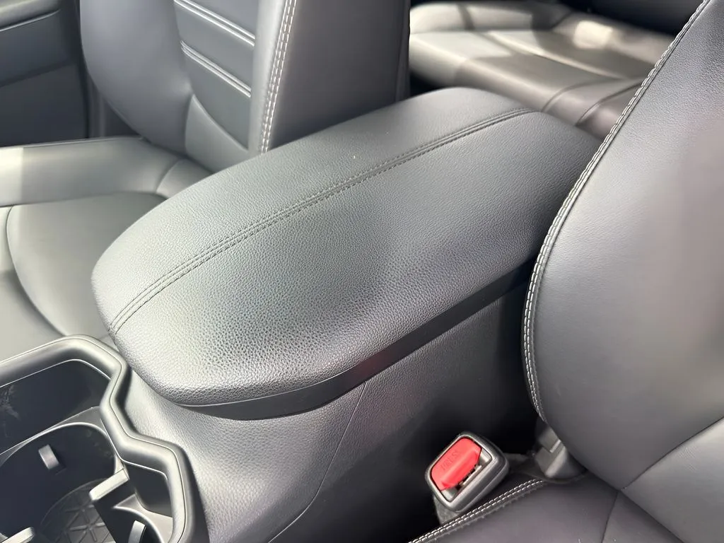 Toyota RAV4 photo 14