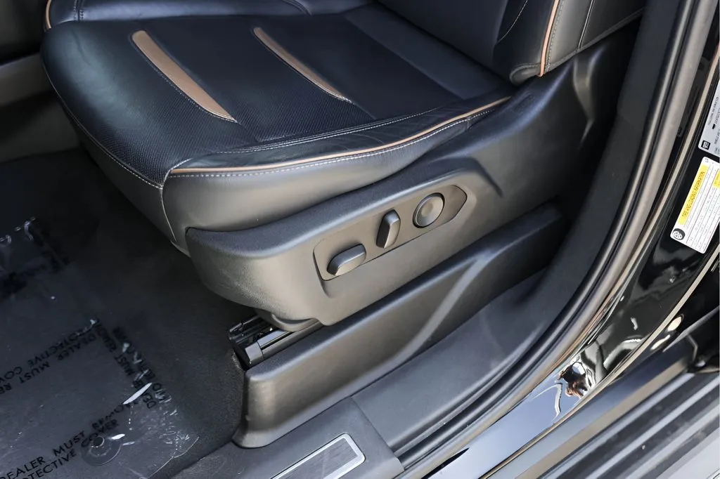 GMC Yukon photo 11