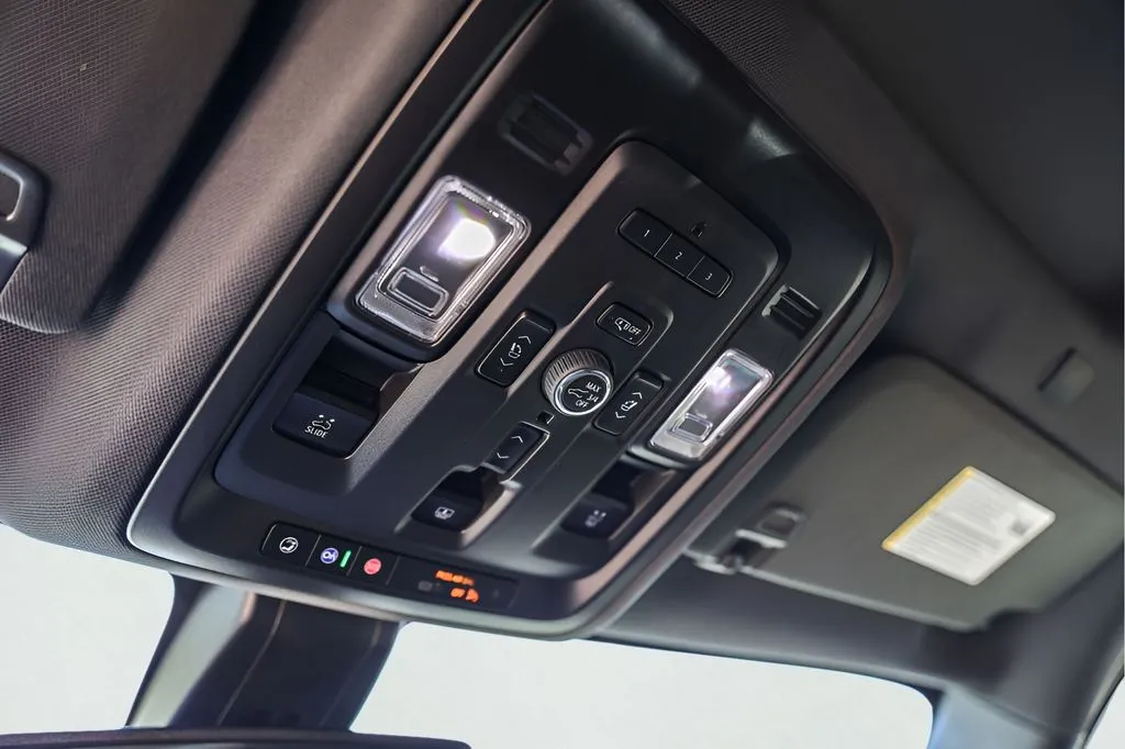 GMC Yukon photo 24