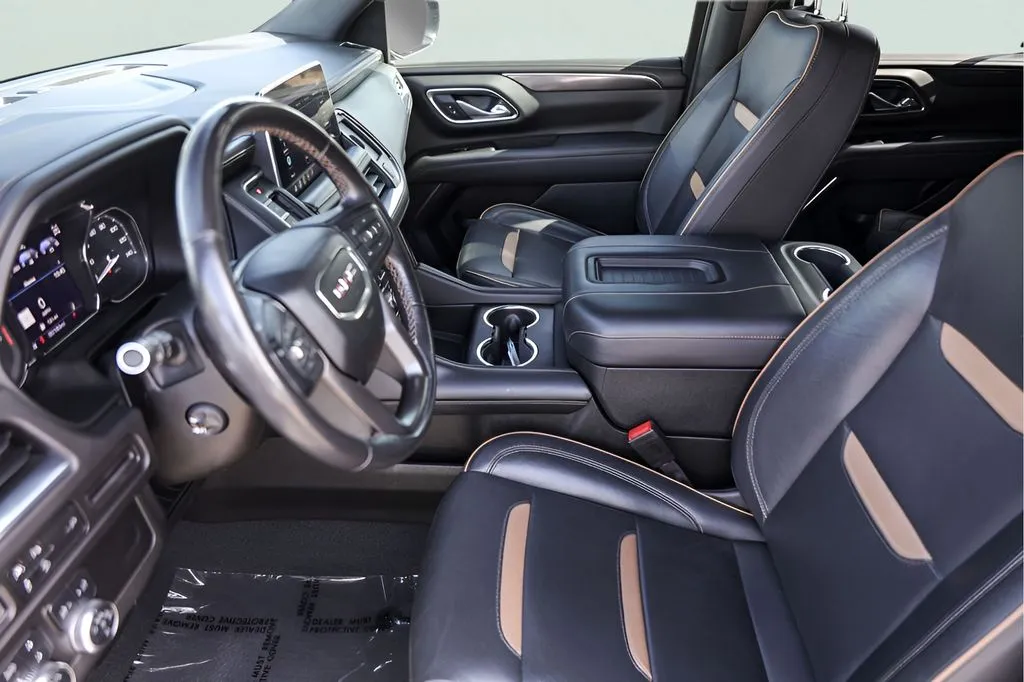 GMC Yukon photo 12