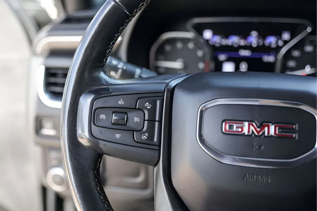 GMC Yukon photo 17