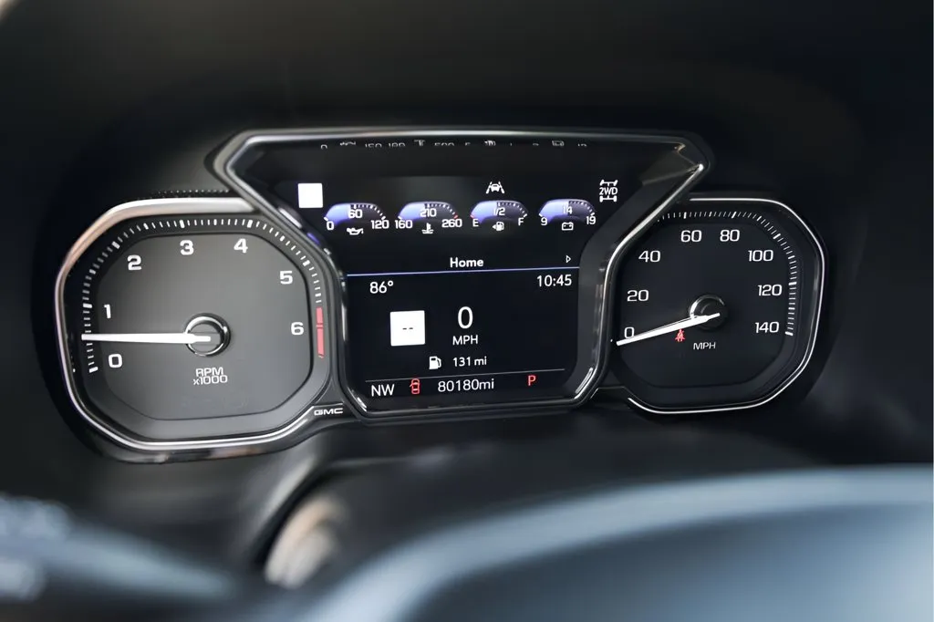 GMC Yukon photo 14
