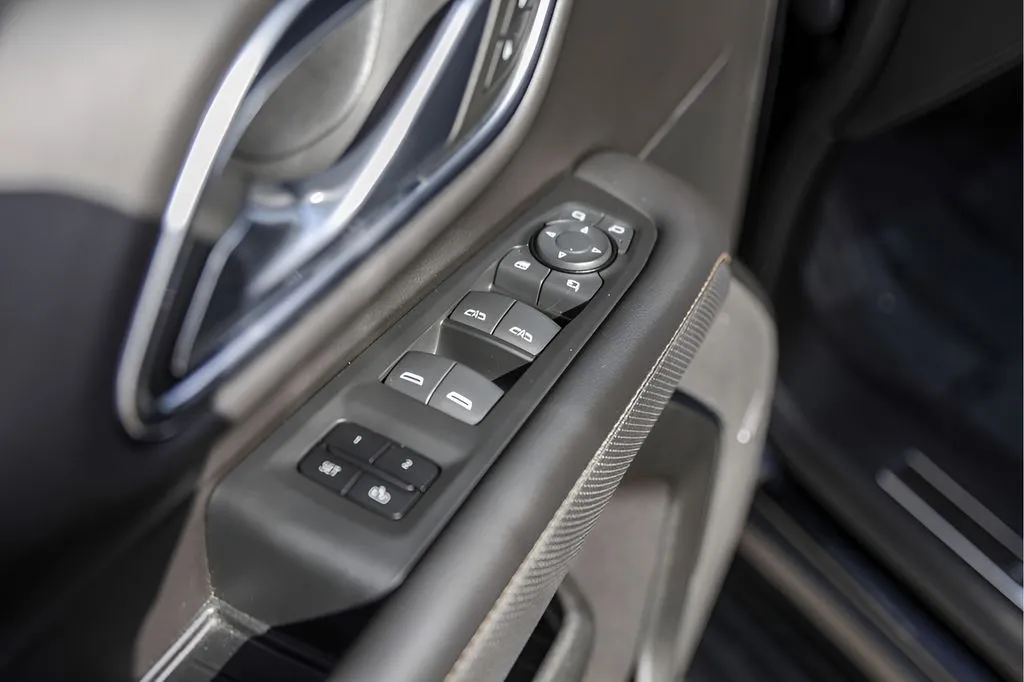 GMC Yukon photo 26