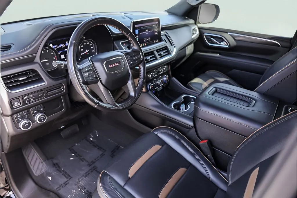 GMC Yukon photo 13