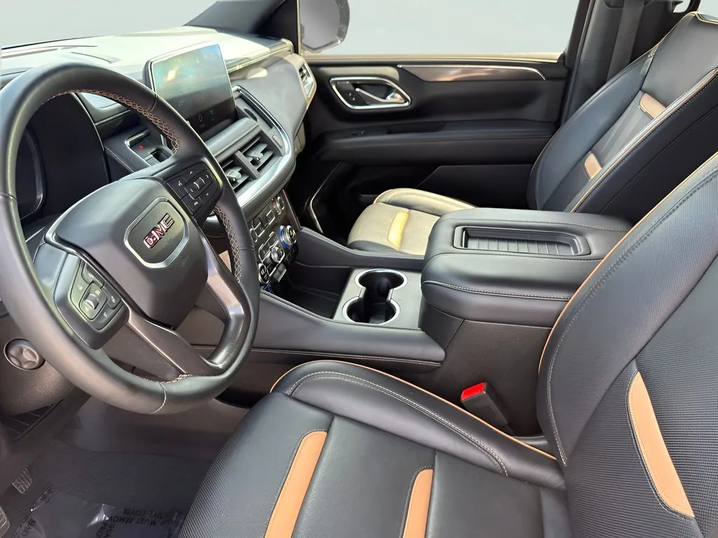 GMC Yukon photo 11