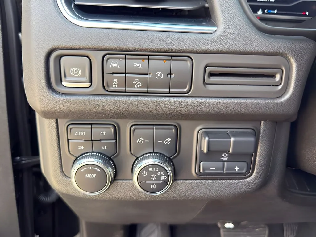 GMC Yukon photo 20