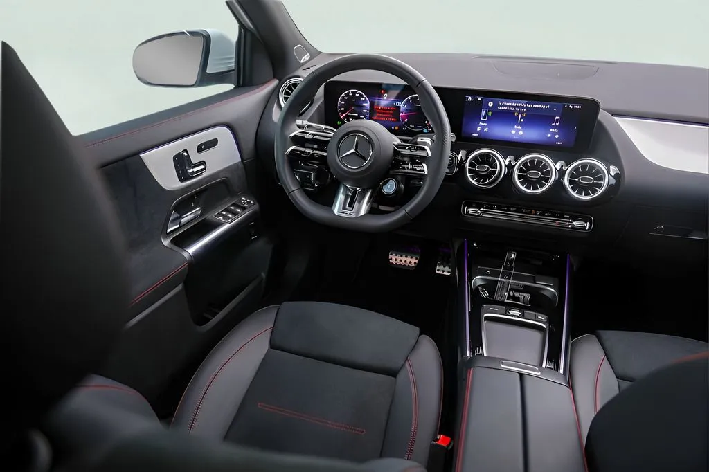 Mercedes-Benz GLA photo 26