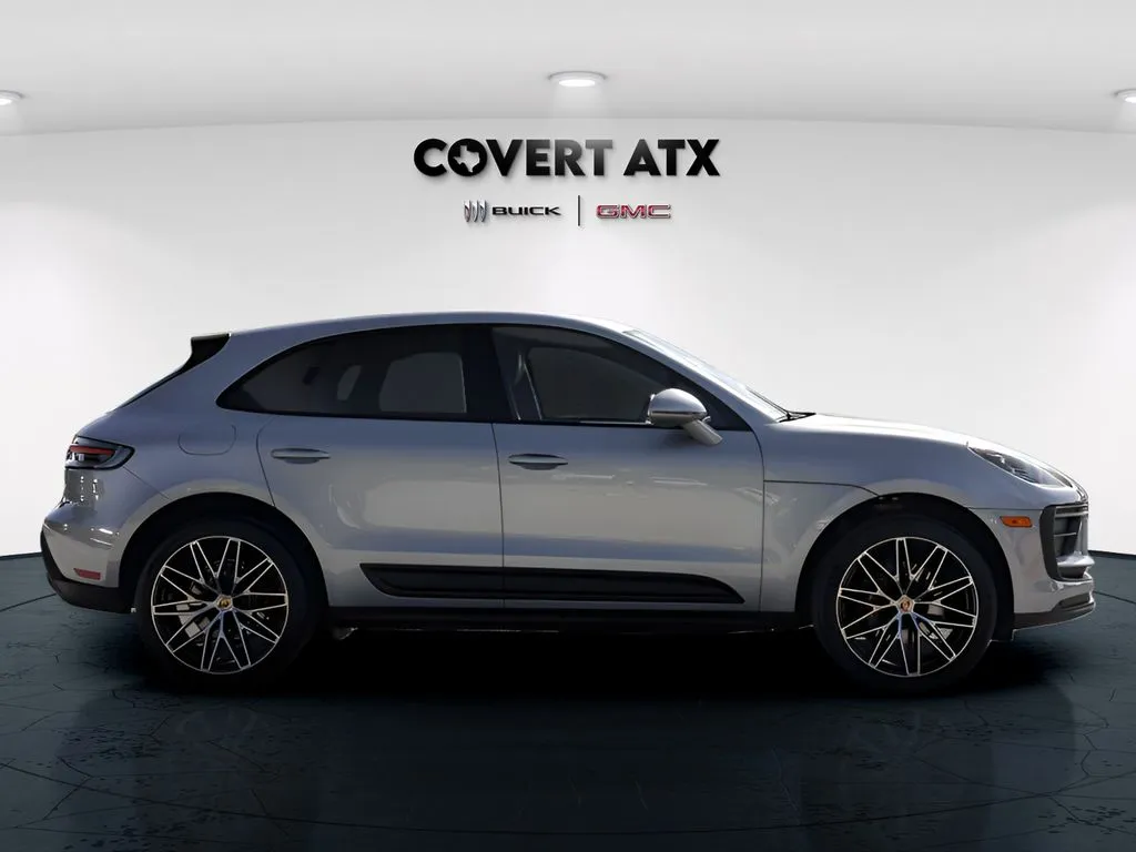Porsche Macan photo 8