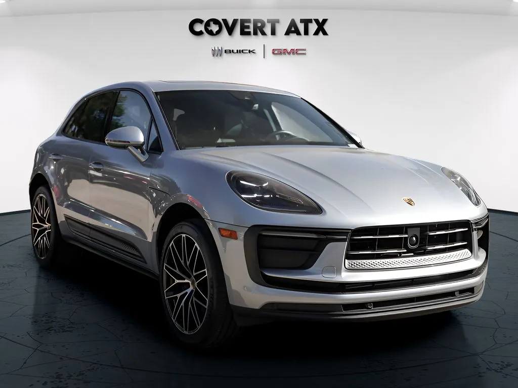 Porsche Macan photo 9