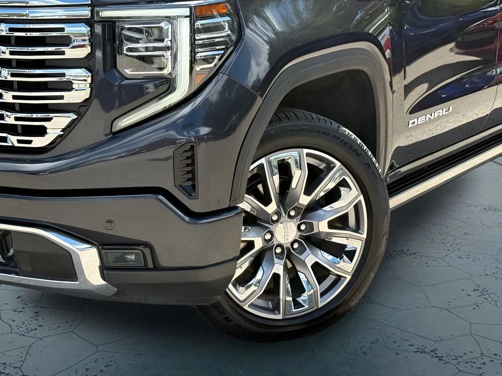 GMC Sierra photo 5