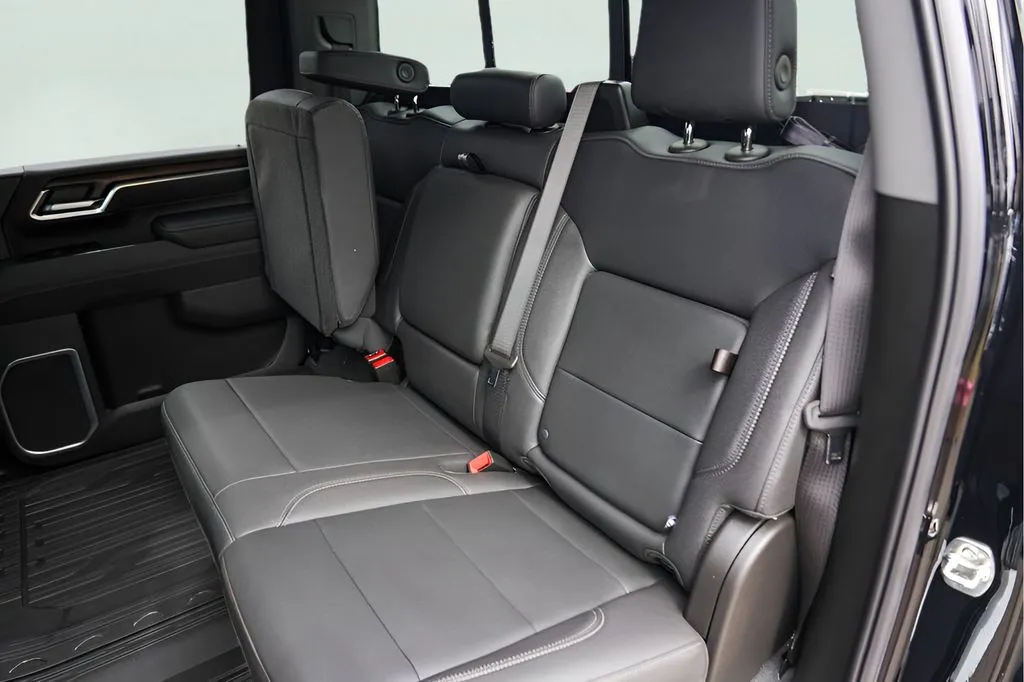 GMC Sierra photo 27
