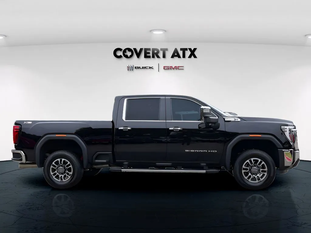 GMC Sierra photo 8