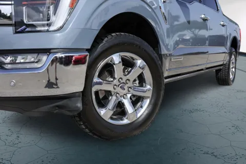 More photos of 2023 Ford F-150 Lariat at Covert Buick GMC, TX