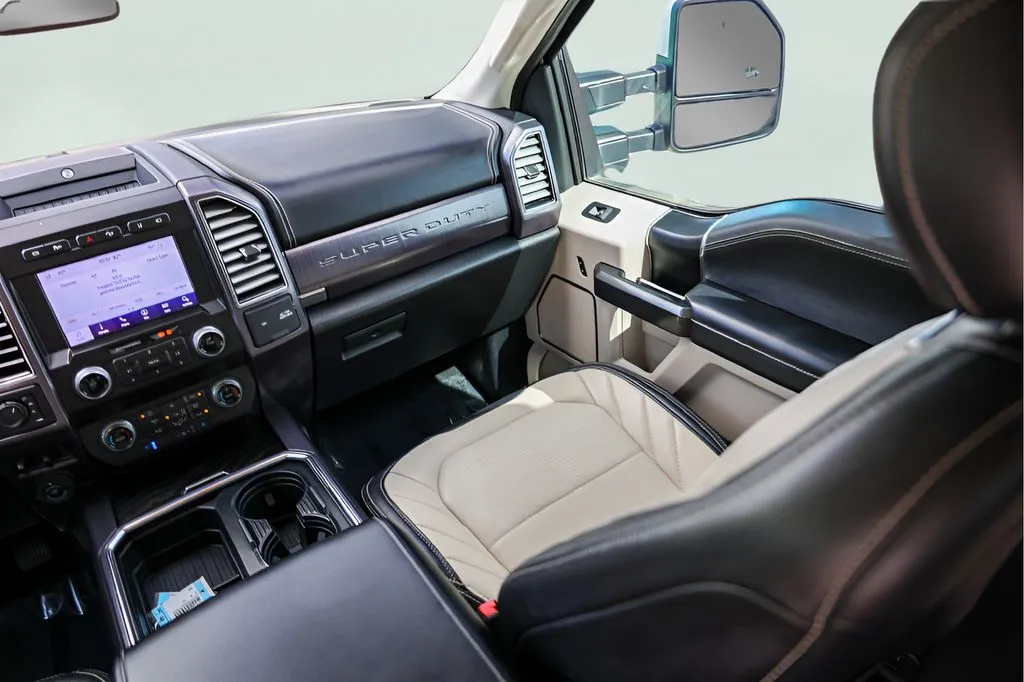 Ford F-250SD photo 29