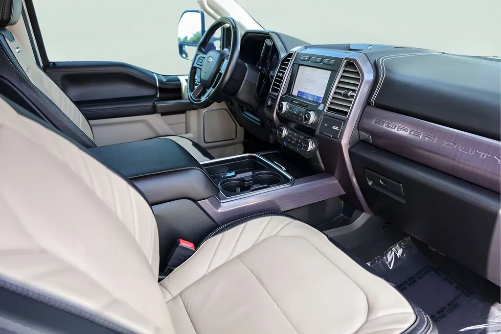 Ford F-250SD photo 31