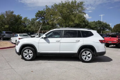 More photos of 2018 Volkswagen Atlas SEL at Covert Buick GMC, TX