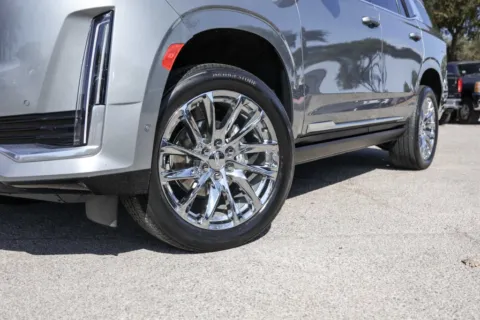 More photos of 2023 Cadillac Escalade Premium Luxury Platinum at Covert Buick GMC, TX