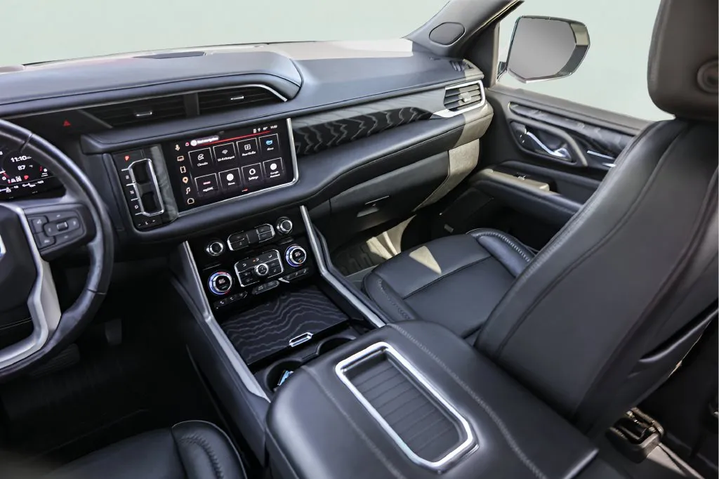 GMC Yukon XL photo 33