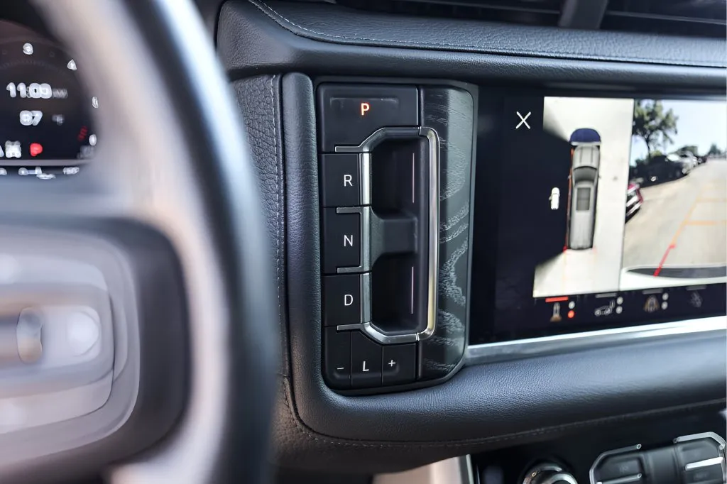 GMC Yukon XL photo 21